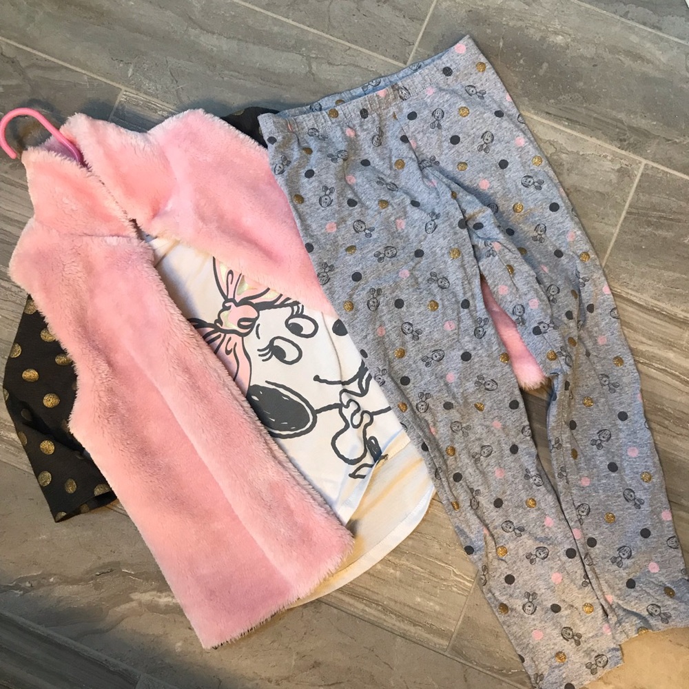 Cute 3-piece Peanuts outfit - size 7/8